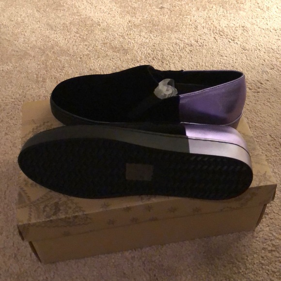 Shoes - Picture 3 of 3